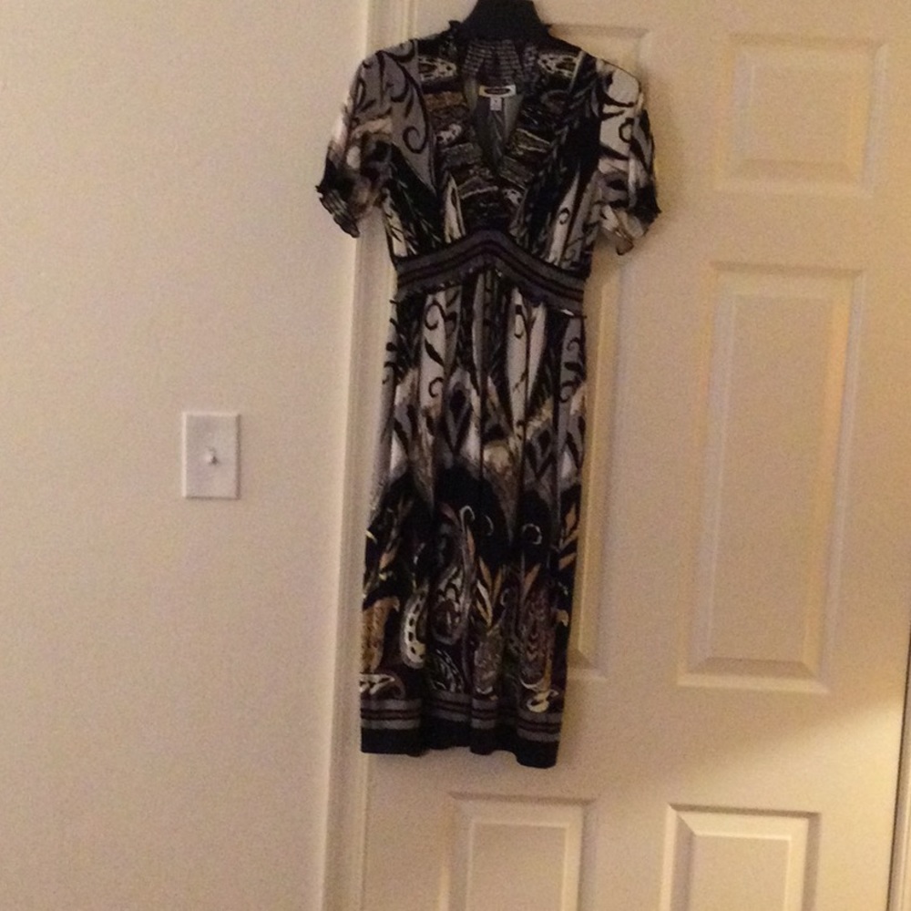 Black and grey dress